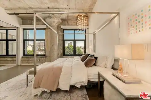 330 W 11th St #401 & 402, Los Angeles, CA 90015 — photo 27