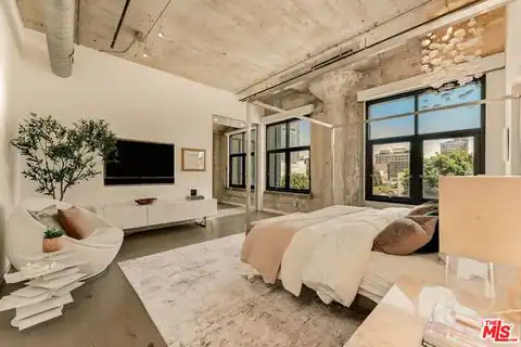 330 W 11th St #401 & 402, Los Angeles, CA 90015 — photo 28