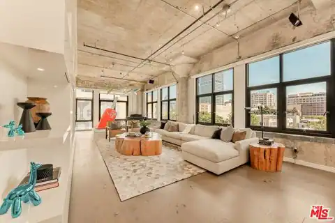 330 W 11th St #401 & 402, Los Angeles, CA 90015 — photo 4