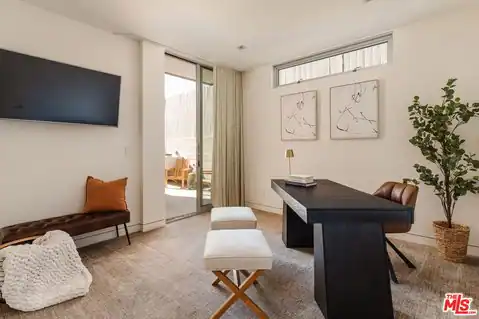 3642 Beverly Ridge Dr, Sherman Oaks, CA 91423 — photo 25
