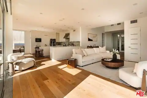 3642 Beverly Ridge Dr, Sherman Oaks, CA 91423 — photo 28