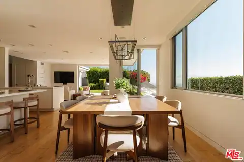 3642 Beverly Ridge Dr, Sherman Oaks, CA 91423 — photo 31