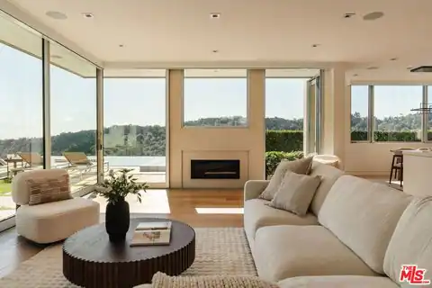 3642 Beverly Ridge Dr, Sherman Oaks, CA 91423 — photo 33