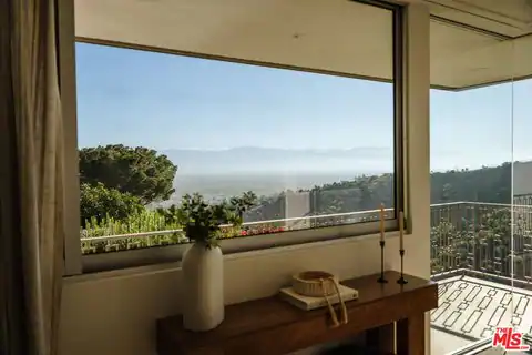 3642 Beverly Ridge Dr, Sherman Oaks, CA 91423 — photo 38