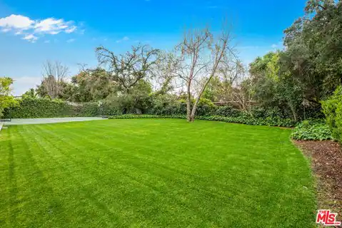 17352 Magnolia Blvd, Encino, CA 91316 — photo 10