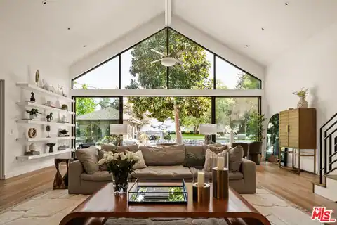 17352 Magnolia Blvd, Encino, CA 91316 — photo 11