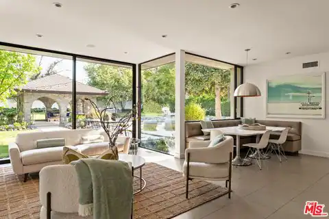 17352 Magnolia Blvd, Encino, CA 91316 — photo 16