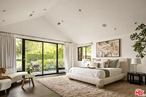 17352 Magnolia Blvd, Encino, CA 91316 — photo 17