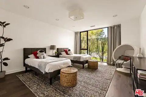 17352 Magnolia Blvd, Encino, CA 91316 — photo 22
