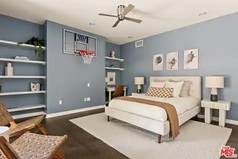 17352 Magnolia Blvd, Encino, CA 91316 — photo 24