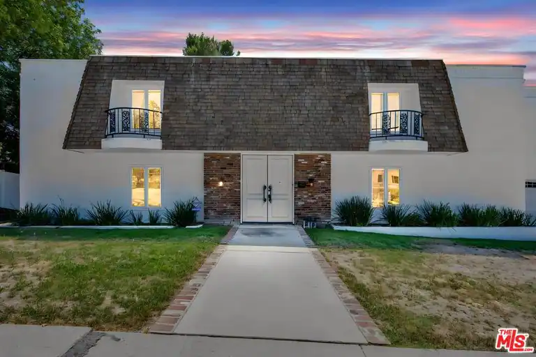 16608 Park Lane Cir, Los Angeles, CA 90049