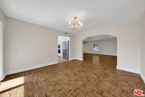 16608 Park Lane Cir, Los Angeles, CA 90049 — photo 10