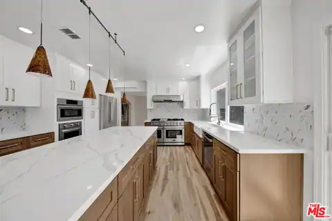 16608 Park Lane Cir, Los Angeles, CA 90049 — photo 15
