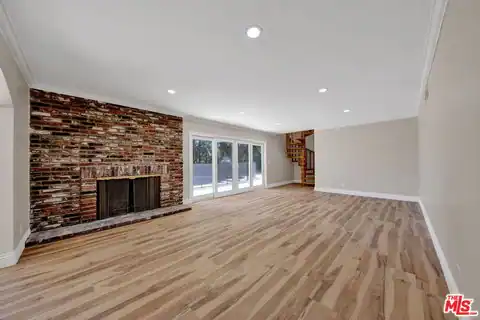 16608 Park Lane Cir, Los Angeles, CA 90049 — photo 17