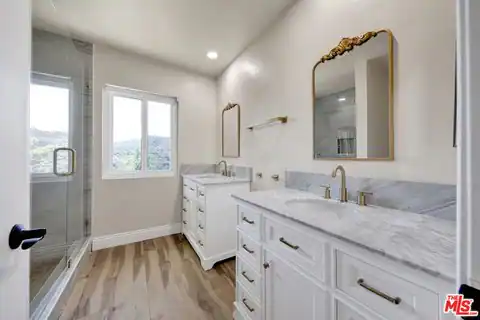 16608 Park Lane Cir, Los Angeles, CA 90049 — photo 26