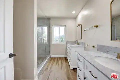 16608 Park Lane Cir, Los Angeles, CA 90049 — photo 27