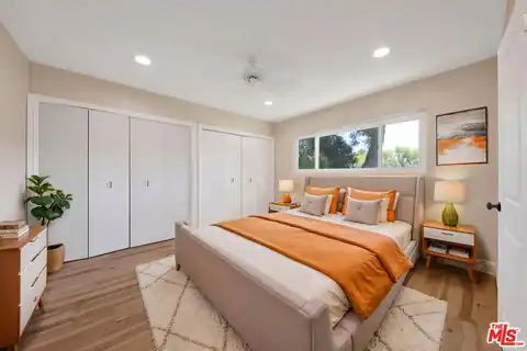 16608 Park Lane Cir, Los Angeles, CA 90049 — photo 29