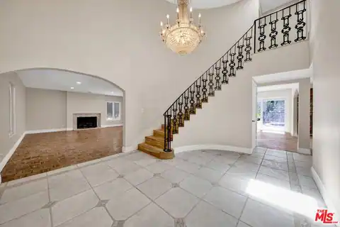 16608 Park Lane Cir, Los Angeles, CA 90049 — photo 4