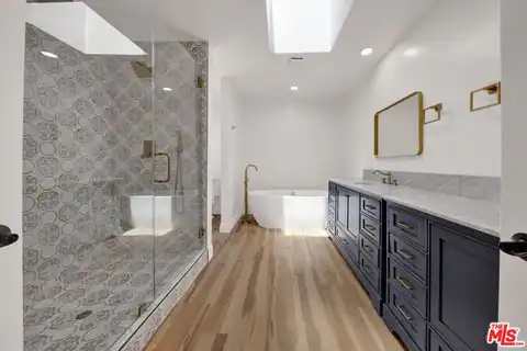 16608 Park Lane Cir, Los Angeles, CA 90049 — photo 45