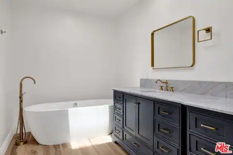 16608 Park Lane Cir, Los Angeles, CA 90049 — photo 46