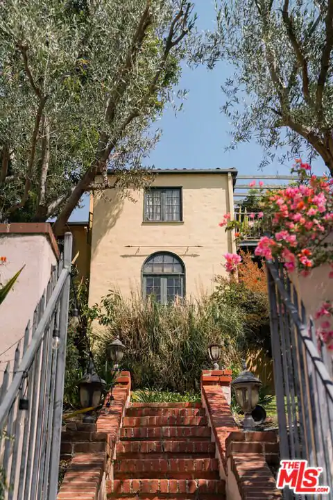 6470 Ivarene Ave, Los Angeles, CA 90068 — photo 2