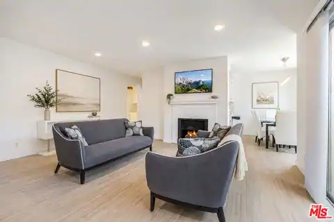 404 San Vicente Blvd #204, Santa Monica, CA 90402 — photo 2
