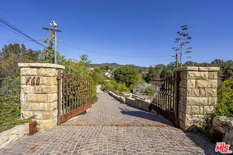 620 N Marquette St, Pacific Palisades, CA 90272 — photo 10