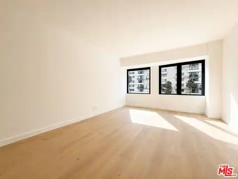 10520 Wilshire Blvd #701, Los Angeles, CA 90024 — photo 18