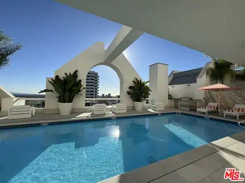 10520 Wilshire Blvd #701, Los Angeles, CA 90024 — photo 26