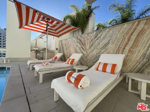 10520 Wilshire Blvd #701, Los Angeles, CA 90024 — photo 32