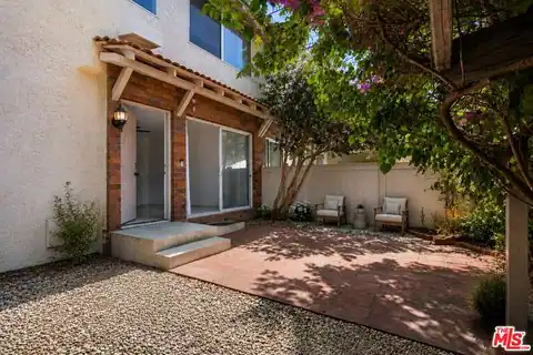 1273 Alessandro Dr, Newbury Park, CA 91320 — photo 3
