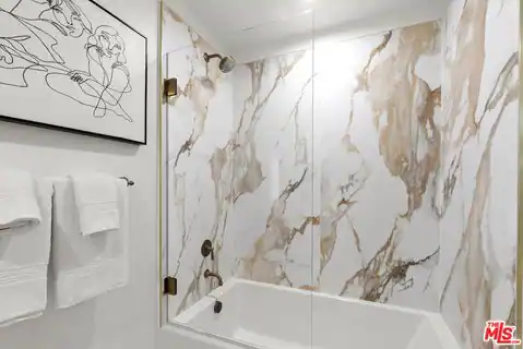 7428 Santa Monica Blvd #204, West Hollywood, CA 90046 — photo 11