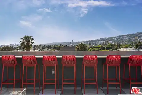 7428 Santa Monica Blvd #204, West Hollywood, CA 90046 — photo 21