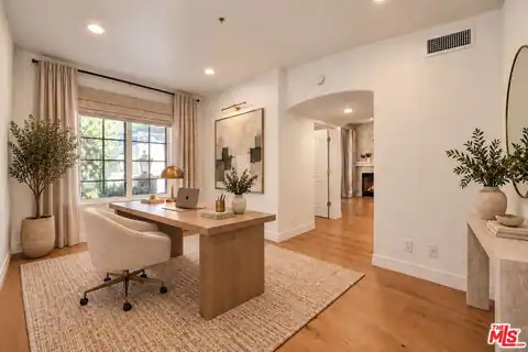 851 N San Vicente Blvd #117, West Hollywood, CA 90069 — photo 2