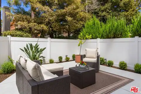 1021 Amberton Ln, Newbury Park, CA 91320 — photo 10