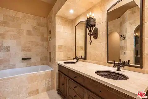 1021 Amberton Ln, Newbury Park, CA 91320 — photo 15