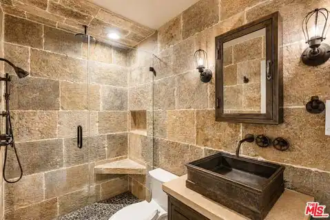 1021 Amberton Ln, Newbury Park, CA 91320 — photo 18
