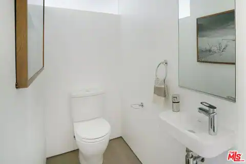 927 Hyperion Ave, Los Angeles, CA 90029 — photo 14