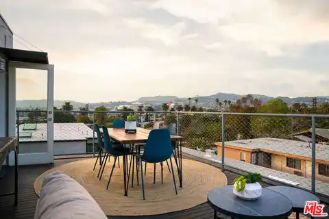 927 Hyperion Ave, Los Angeles, CA 90029 — photo 2