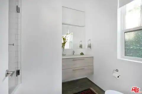 927 Hyperion Ave, Los Angeles, CA 90029 — photo 9