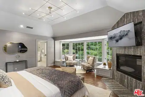 15938 Valley Vista Blvd, Los Angeles, CA 91436 — photo 19