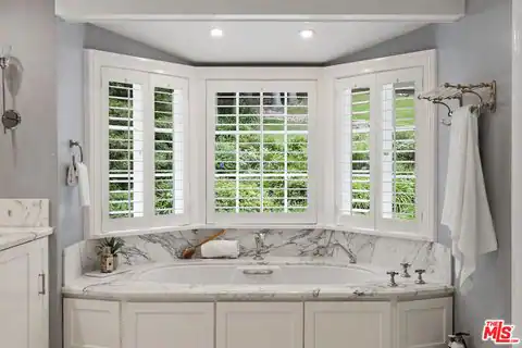 15938 Valley Vista Blvd, Los Angeles, CA 91436 — photo 23