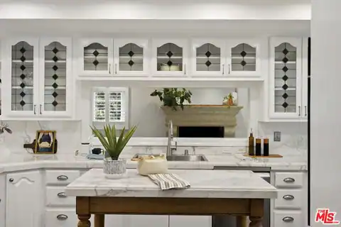 15938 Valley Vista Blvd, Los Angeles, CA 91436 — photo 9
