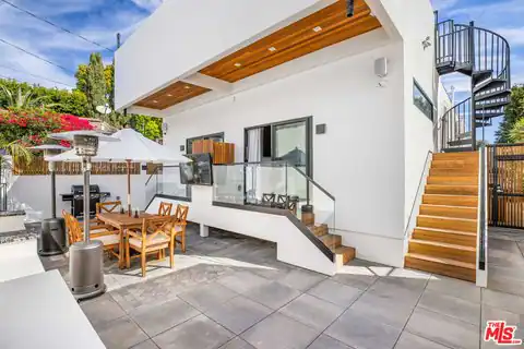 1205 N Genesee Ave, West Hollywood, CA 90046 — photo 15