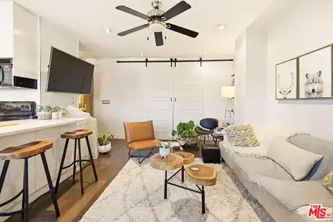 999 N Doheny Dr #104, West Hollywood, CA 90069 — photo 2