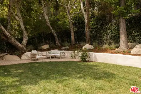 17647 Belinda St, Encino, CA 91316 — photo 10
