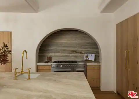 17647 Belinda St, Encino, CA 91316 — photo 13