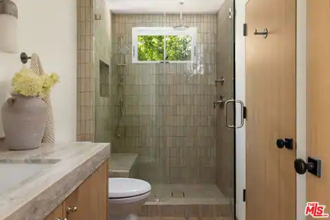 17647 Belinda St, Encino, CA 91316 — photo 18