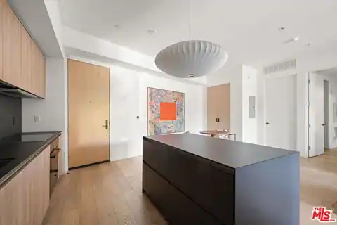 1030 N Kings Rd #201, West Hollywood, CA 90069 — photo 5