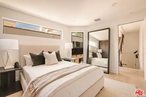 914 West Knoll Dr, West Hollywood, CA 90069 — photo 32